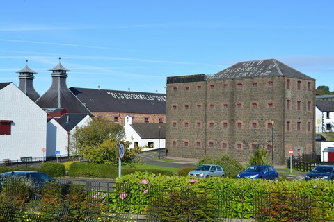 Bushmills Distillery building