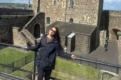 Student in front of Carrockfergus Castle