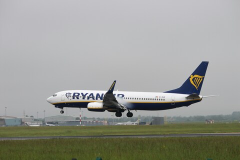 Ryanair plane